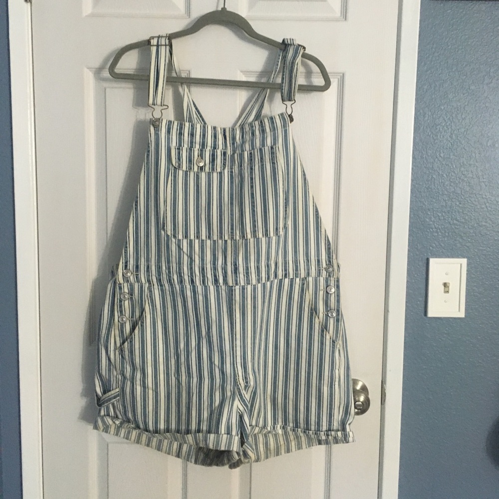XL American Eagle striped overalls blue and white